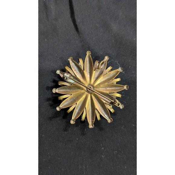Vintage Brass Starburst Pin Brooch With Red & Clear Rhinestones - Picture 7 of 7